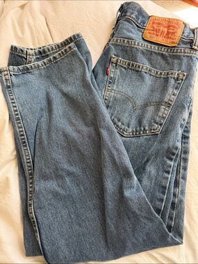 Levi's 550s Light Blue Straight-Leg Denim Jeans